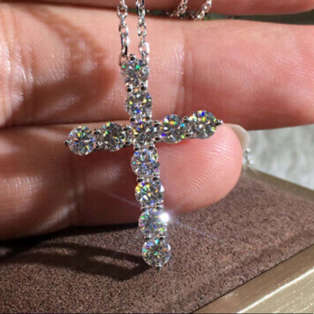 NWT STERLING SILVER Diamond 💎 Pendant Necklace